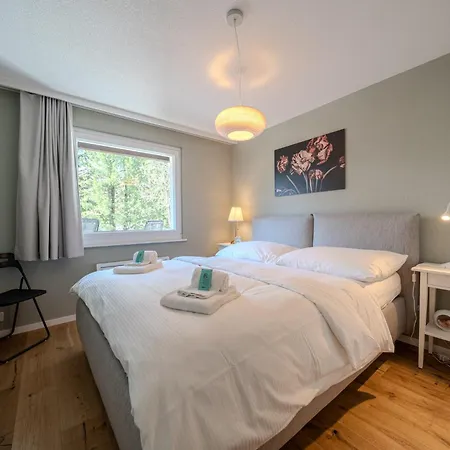 Апартаменты Hoefi By Vacations, Direkt Vor Den Skiliften Arosa-hoernli