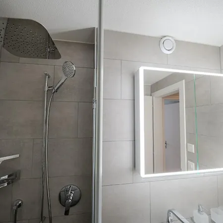 Апартаменты Hoefi By Vacations, Direkt Vor Den Skiliften Arosa-hoernli Ароза