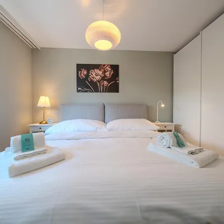 Hoefi By Vacations, Direkt Vor Den Skiliften Arosa-hoernli アローザ