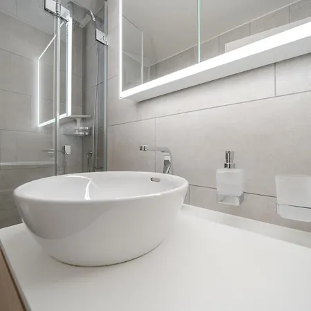 Hoefi By Vacations, Direkt Vor Den Skiliften Arosa-hoernli アパート