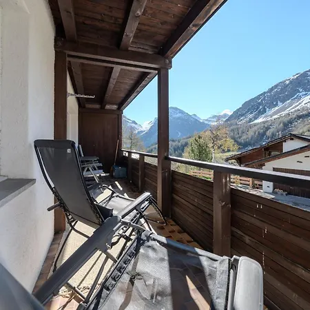 Hoefi By Vacations, Direkt Vor Den Skiliften Arosa-hoernli アローザ